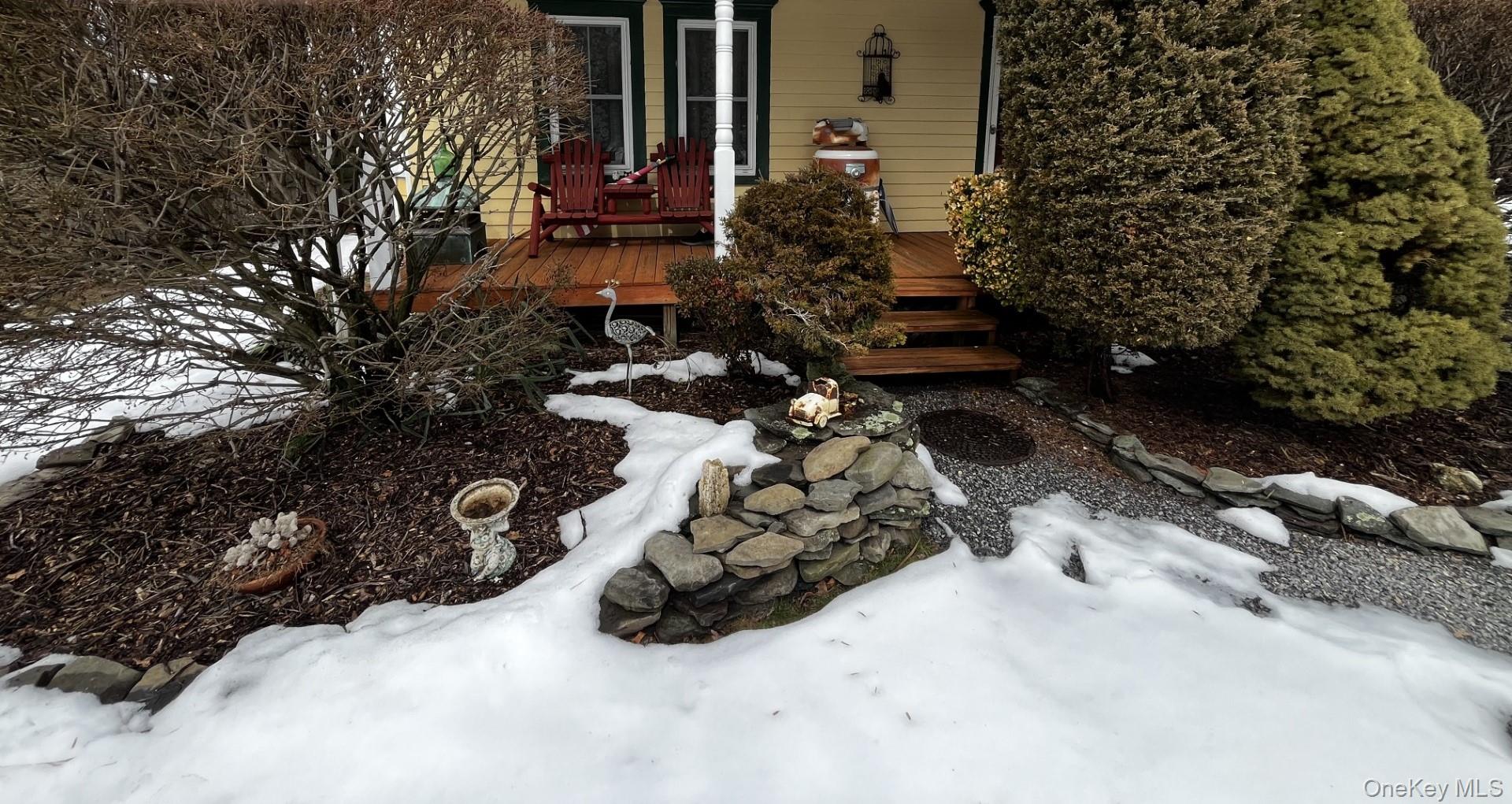 7 Gerhardy Court, East Islip, NY 11730