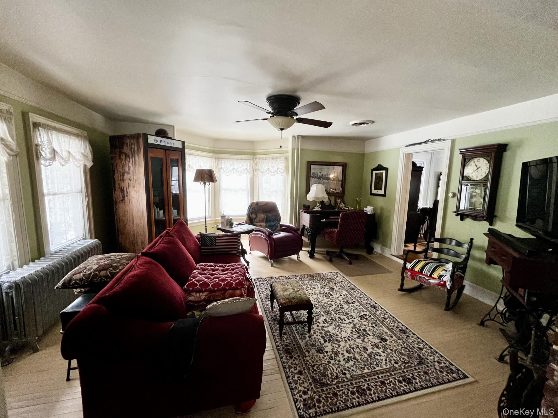 7 Gerhardy Court, East Islip, NY 11730