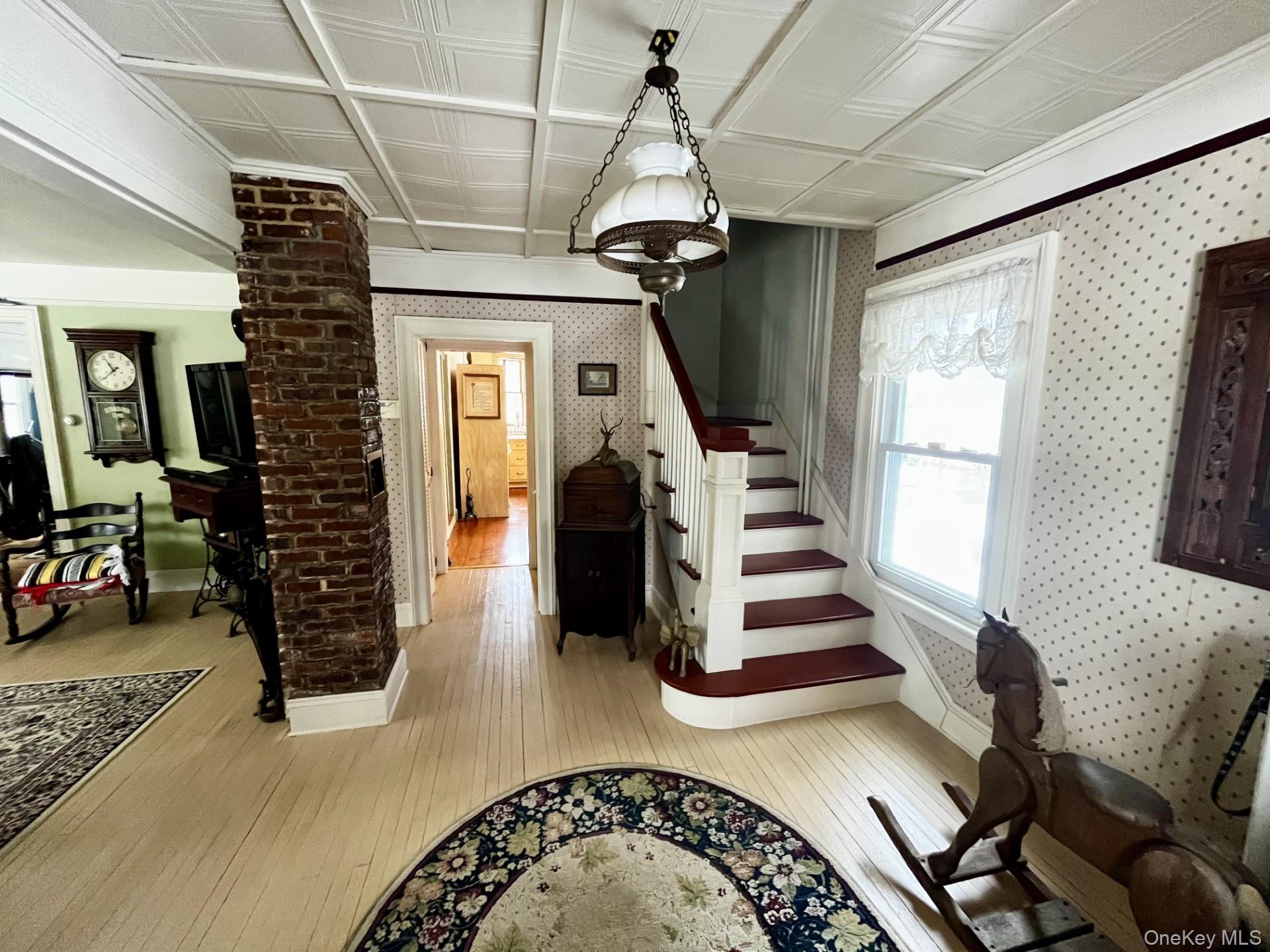 7 Gerhardy Court, East Islip, NY 11730