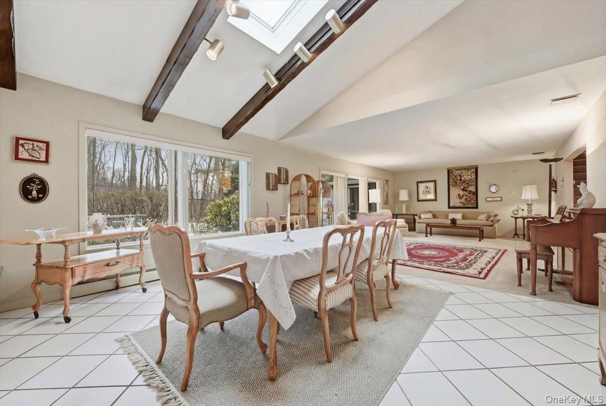 85 Hickory Drive, East Hills, NY 11576