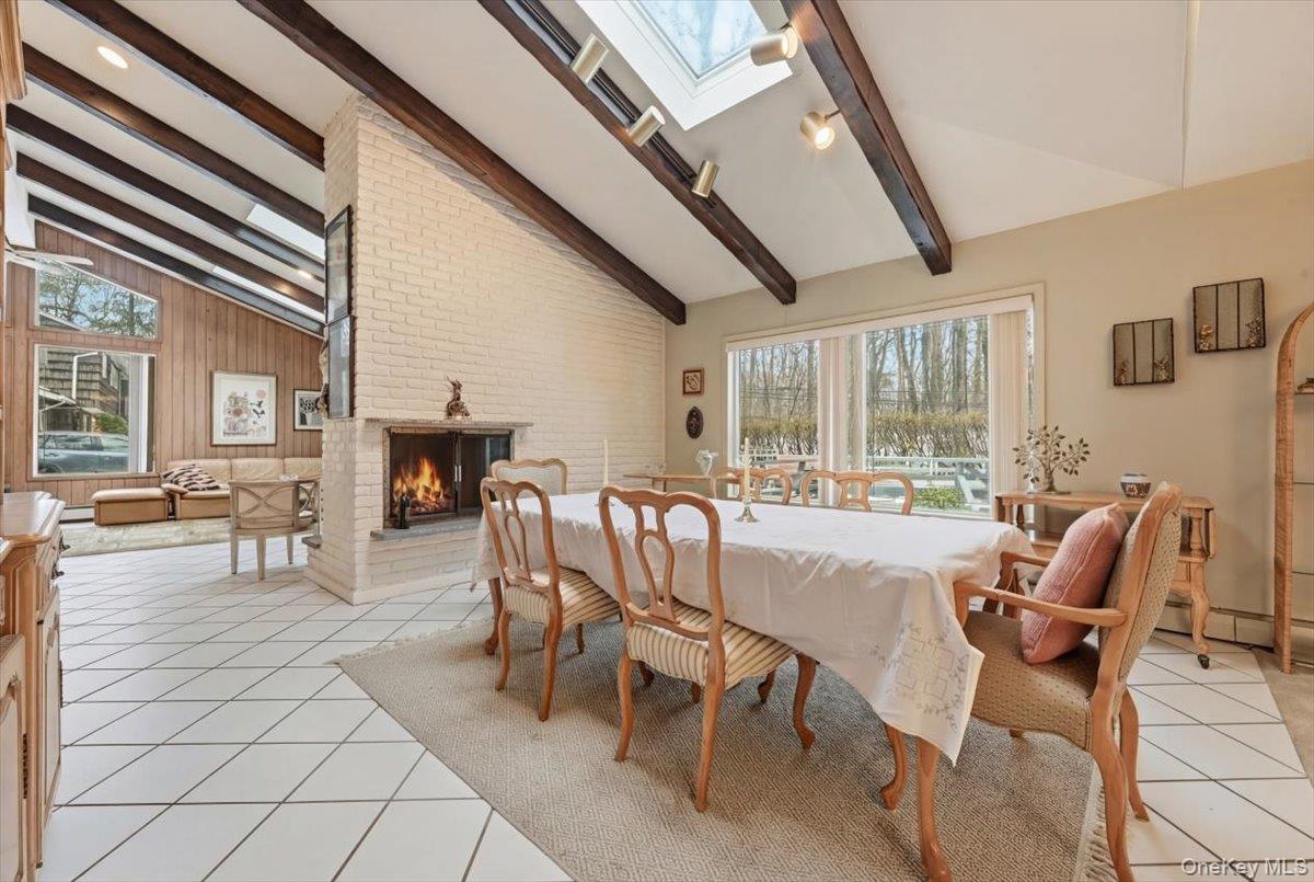 85 Hickory Drive, East Hills, NY 11576