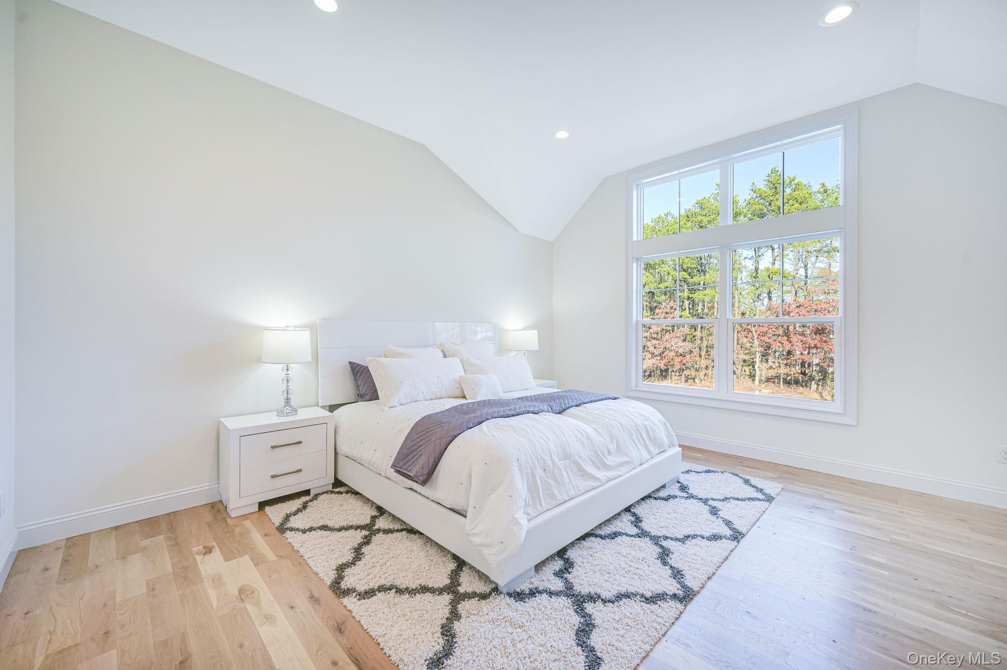 6 Baldwin Court, Medford, NY 11763