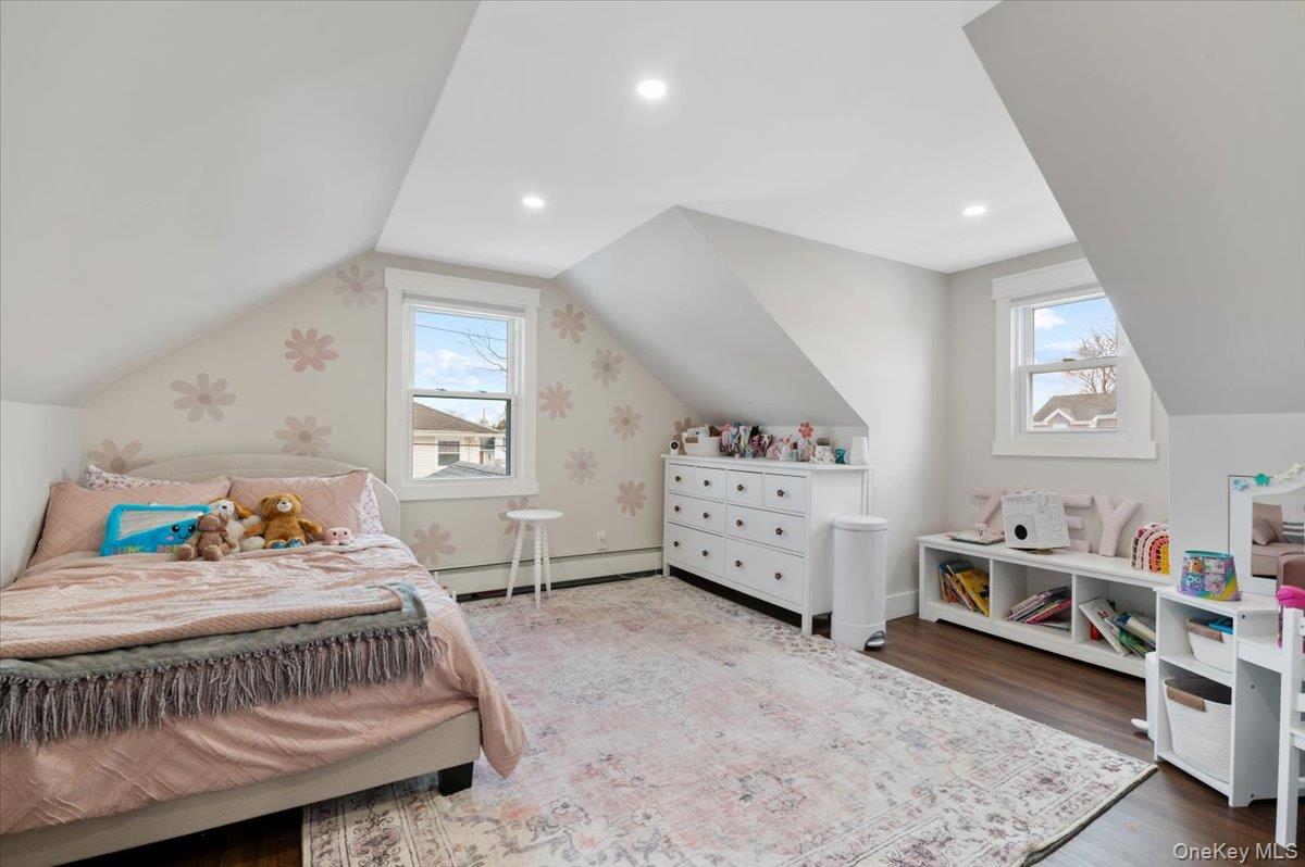 152 Manor Street, Plainview, NY 11803