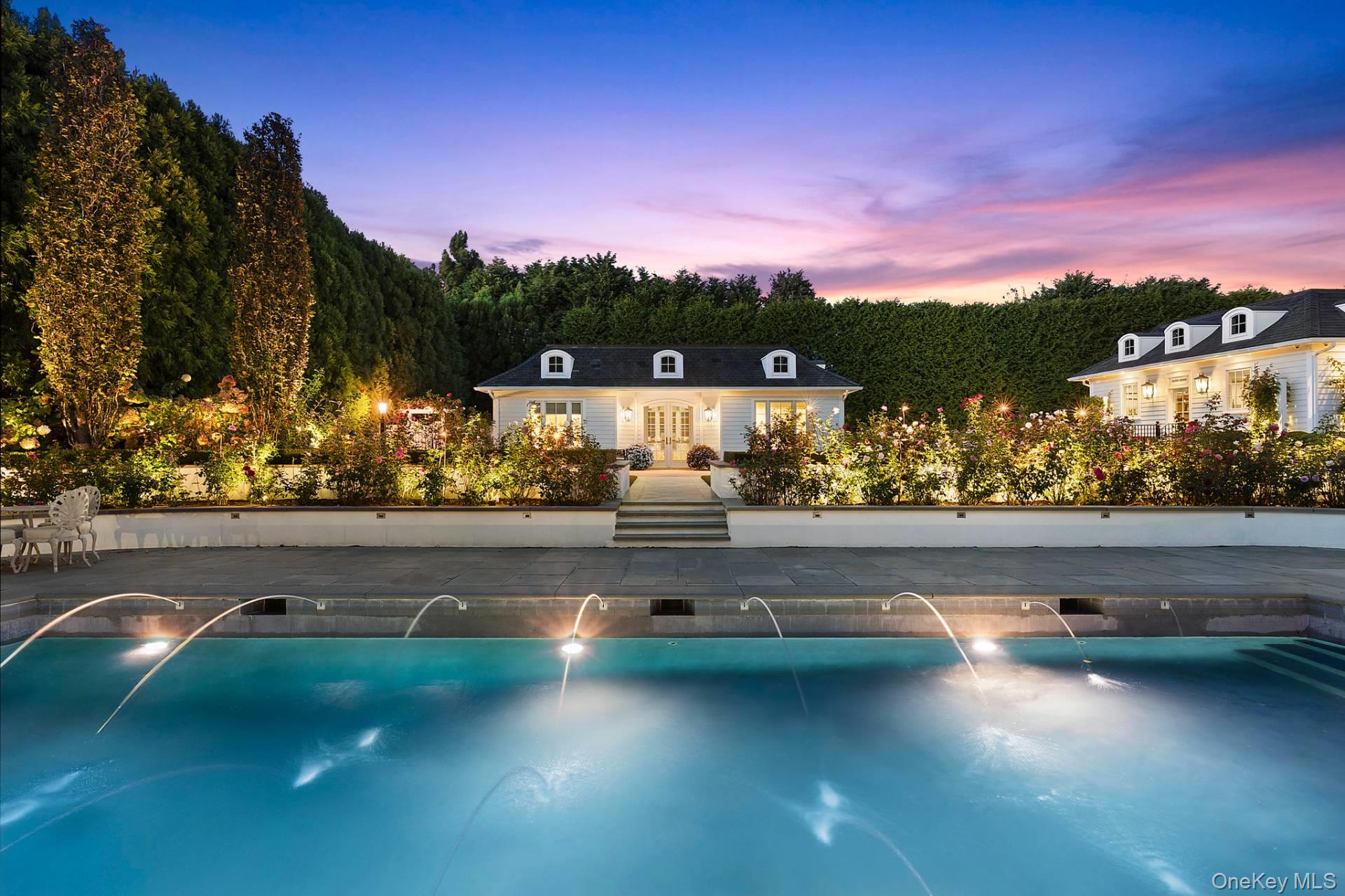 81 Meadowmere Place, Southampton, NY 11968