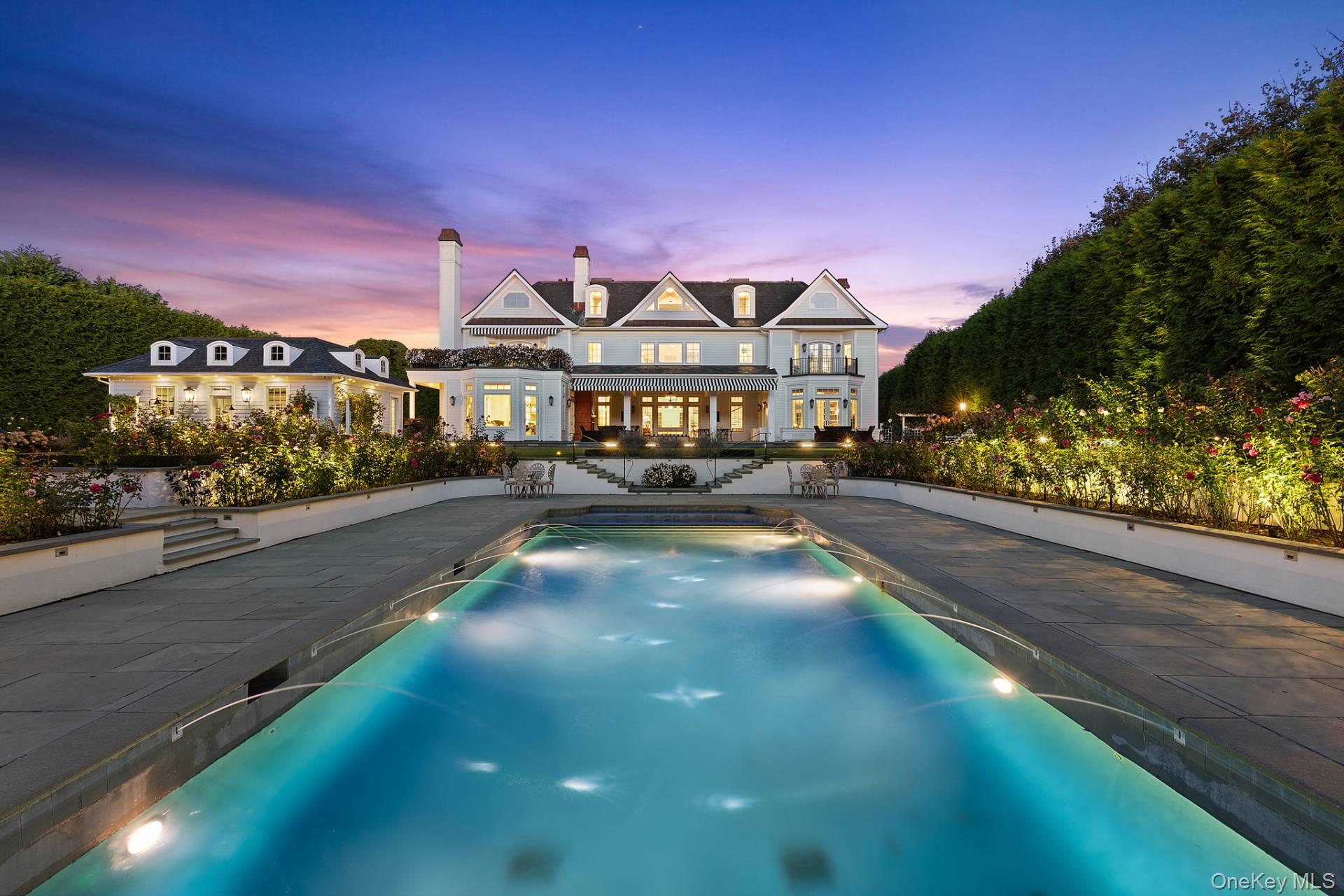 81 Meadowmere Place, Southampton, NY 11968