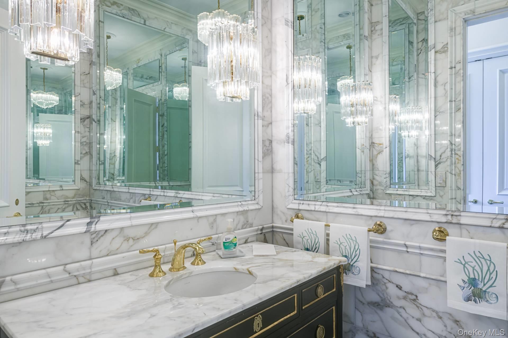 81 Meadowmere Place, Southampton, NY 11968