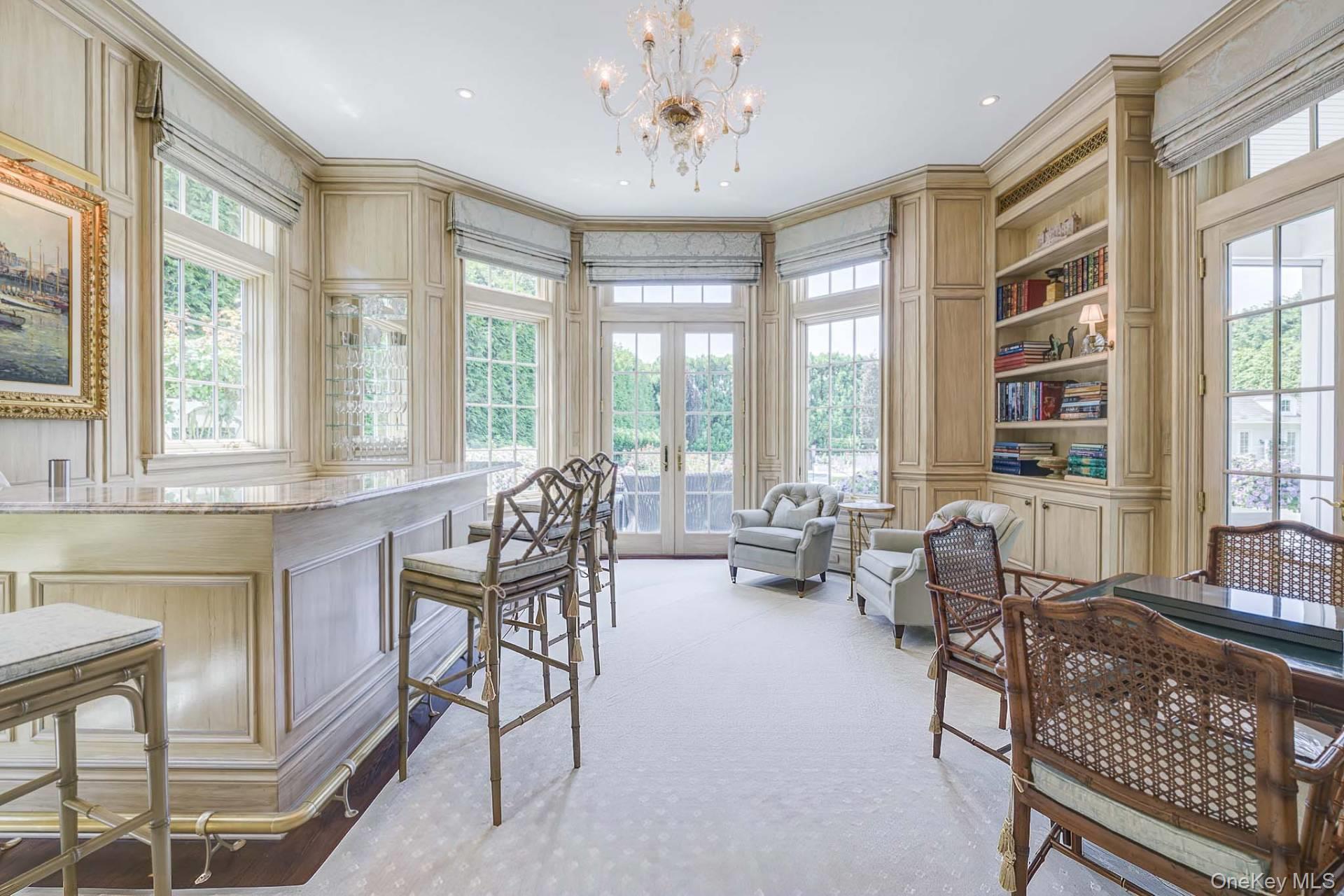 81 Meadowmere Place, Southampton, NY 11968