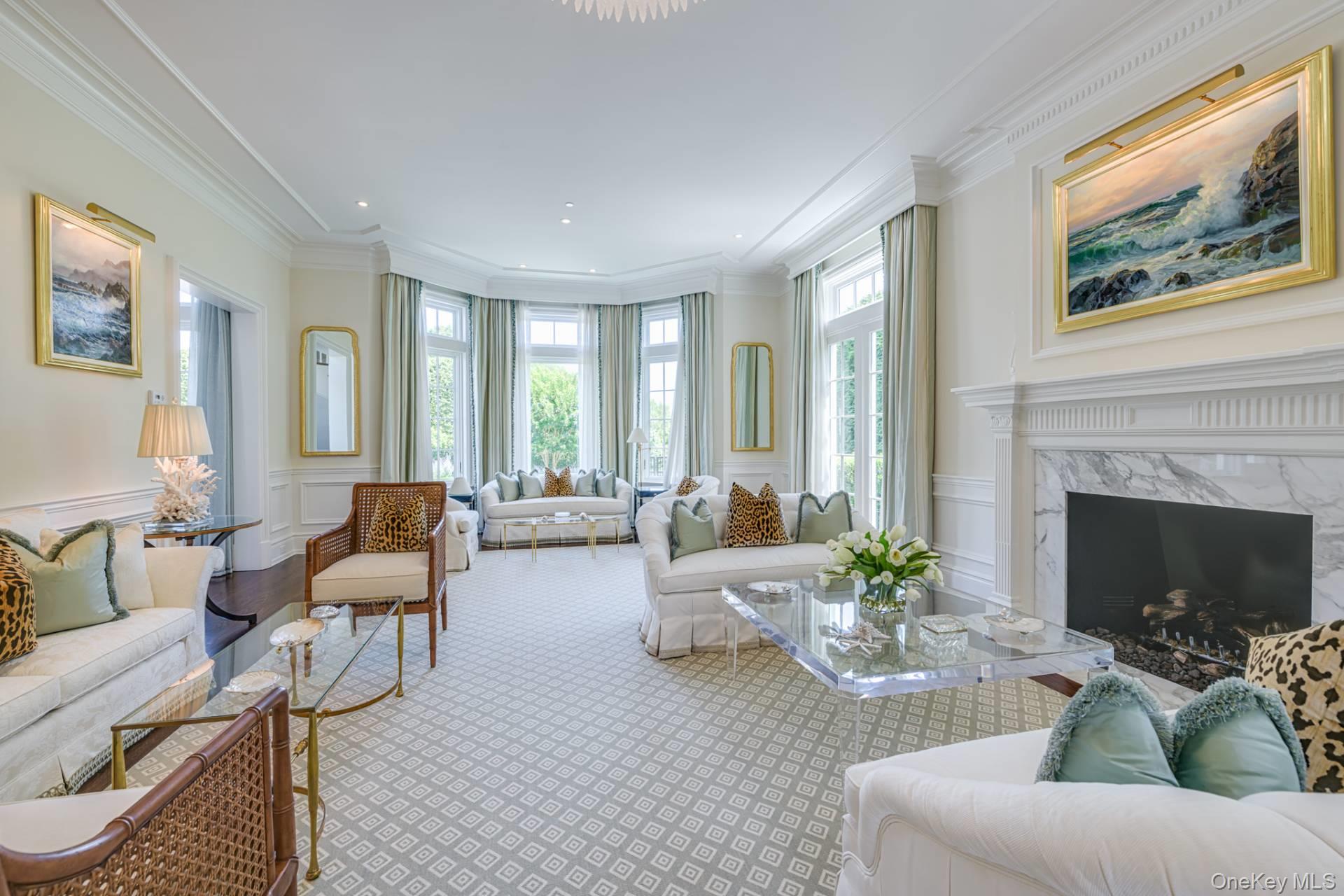 81 Meadowmere Place, Southampton, NY 11968