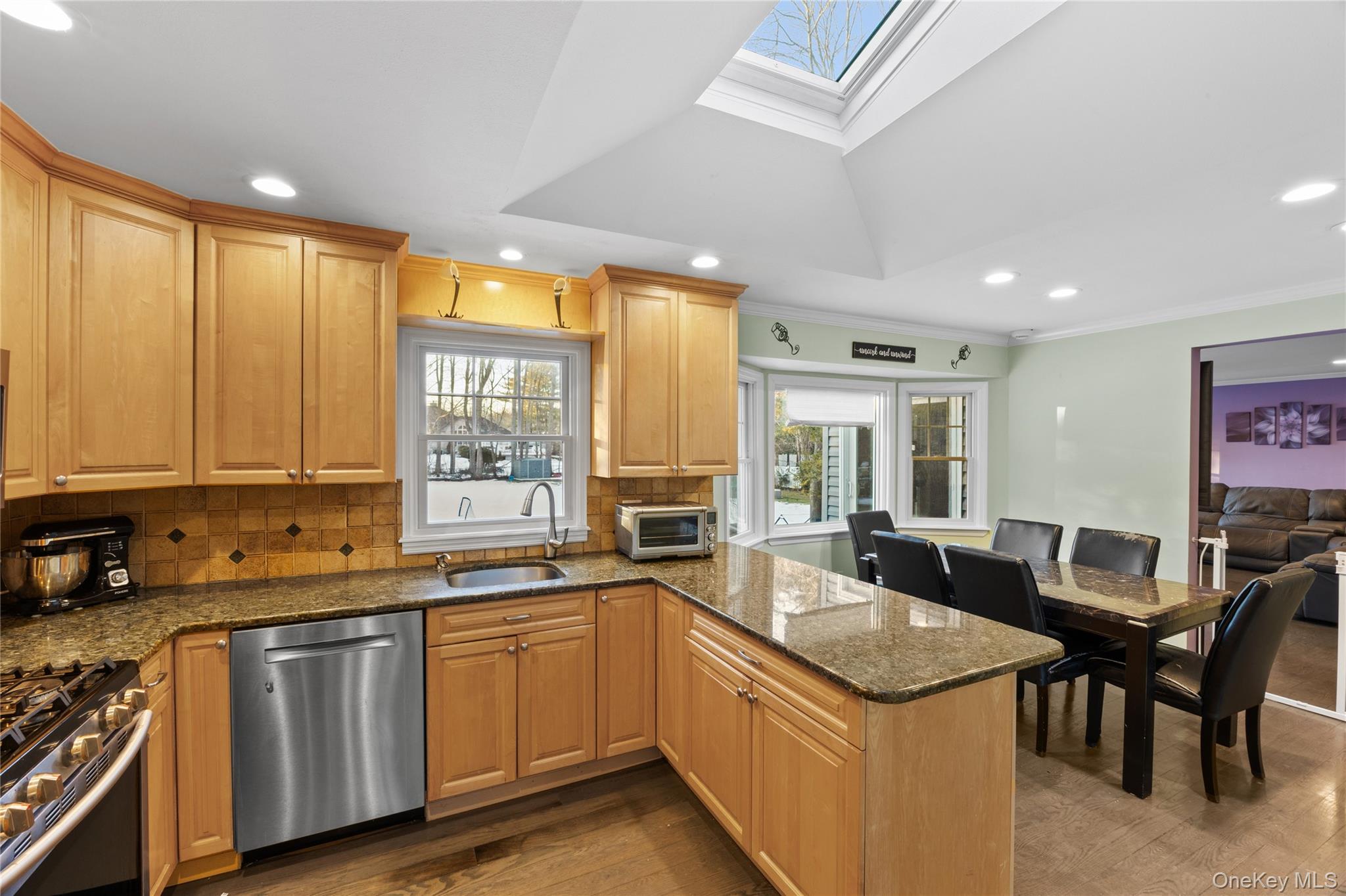 21 Rawlings Drive, Melville, NY 11747