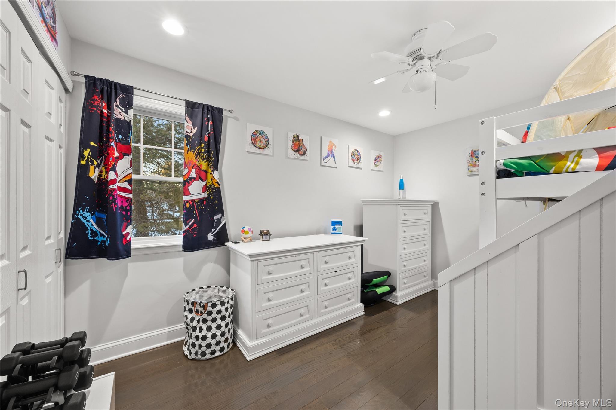 21 Rawlings Drive, Melville, NY 11747