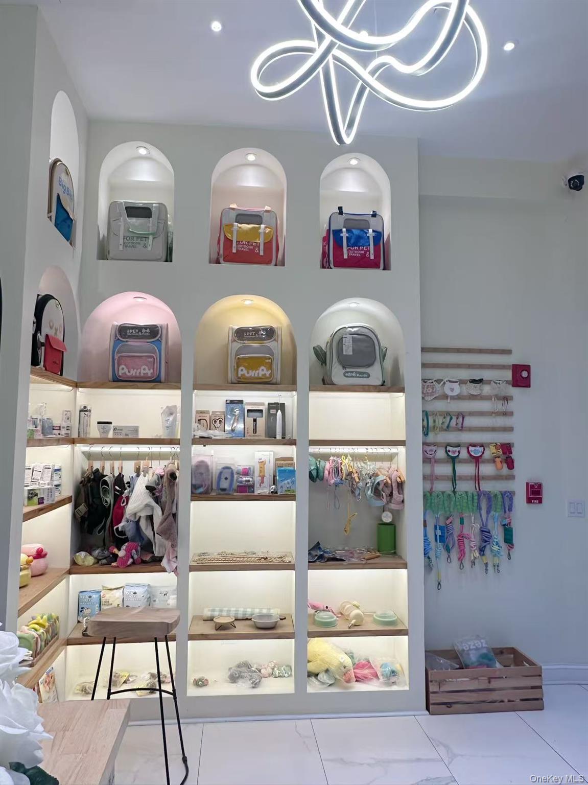 15 Cutter Mill Road, Great Neck, NY 11021