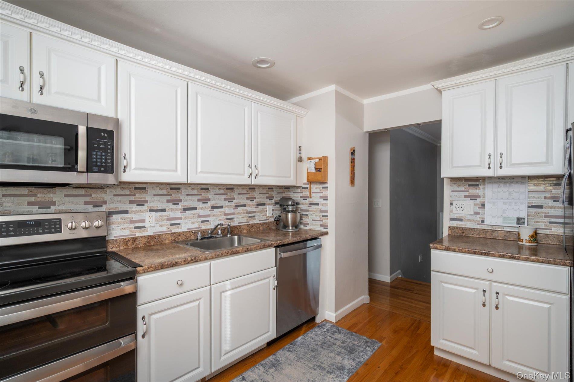 231 3rd Street, Lindenhurst, NY 11757