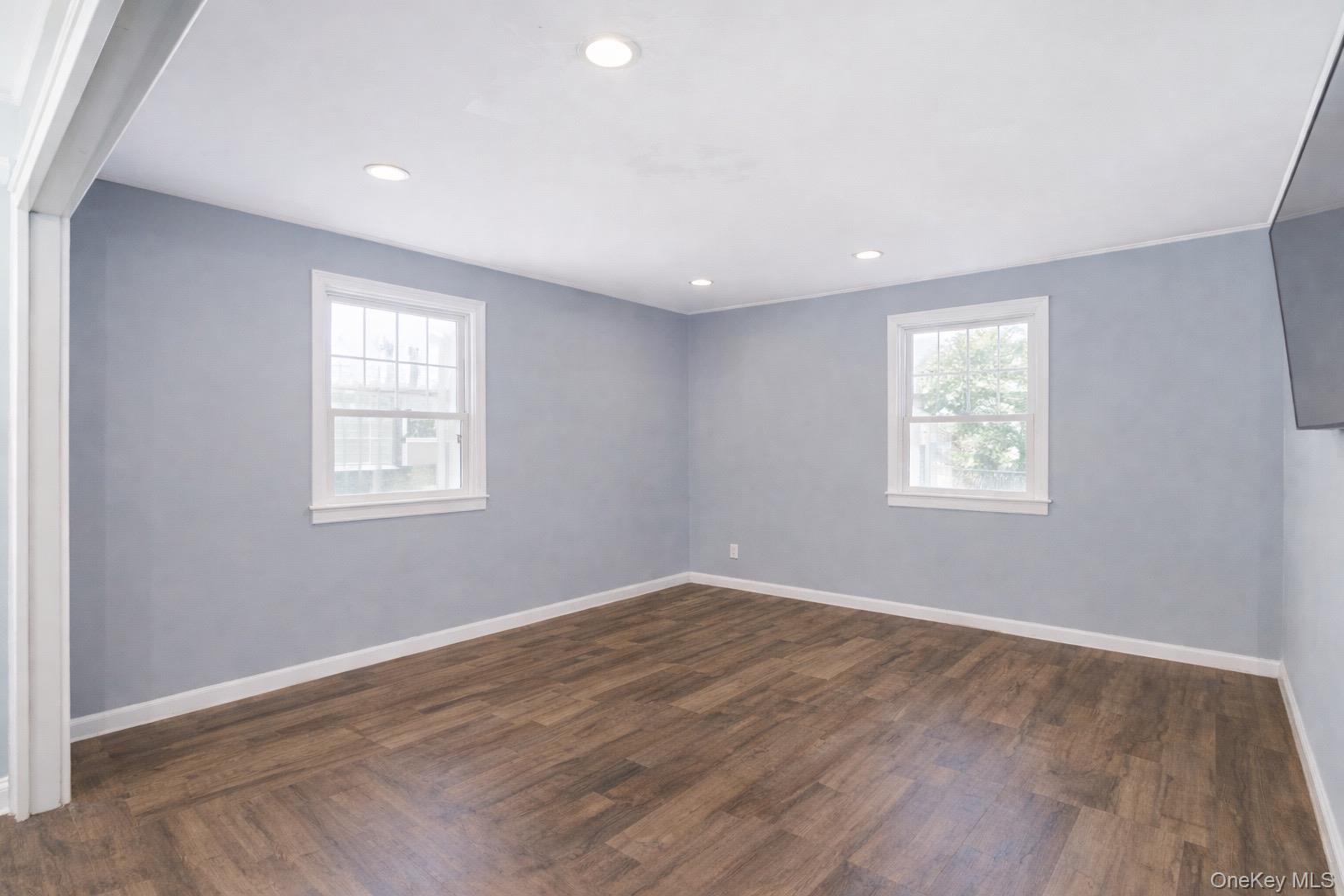 101 Spruce Avenue, Bethpage, NY 11714