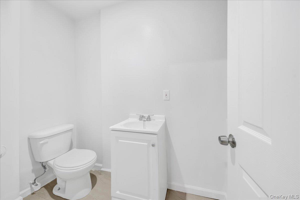 37 S 8th Avenue, Mount Vernon, NY 10550