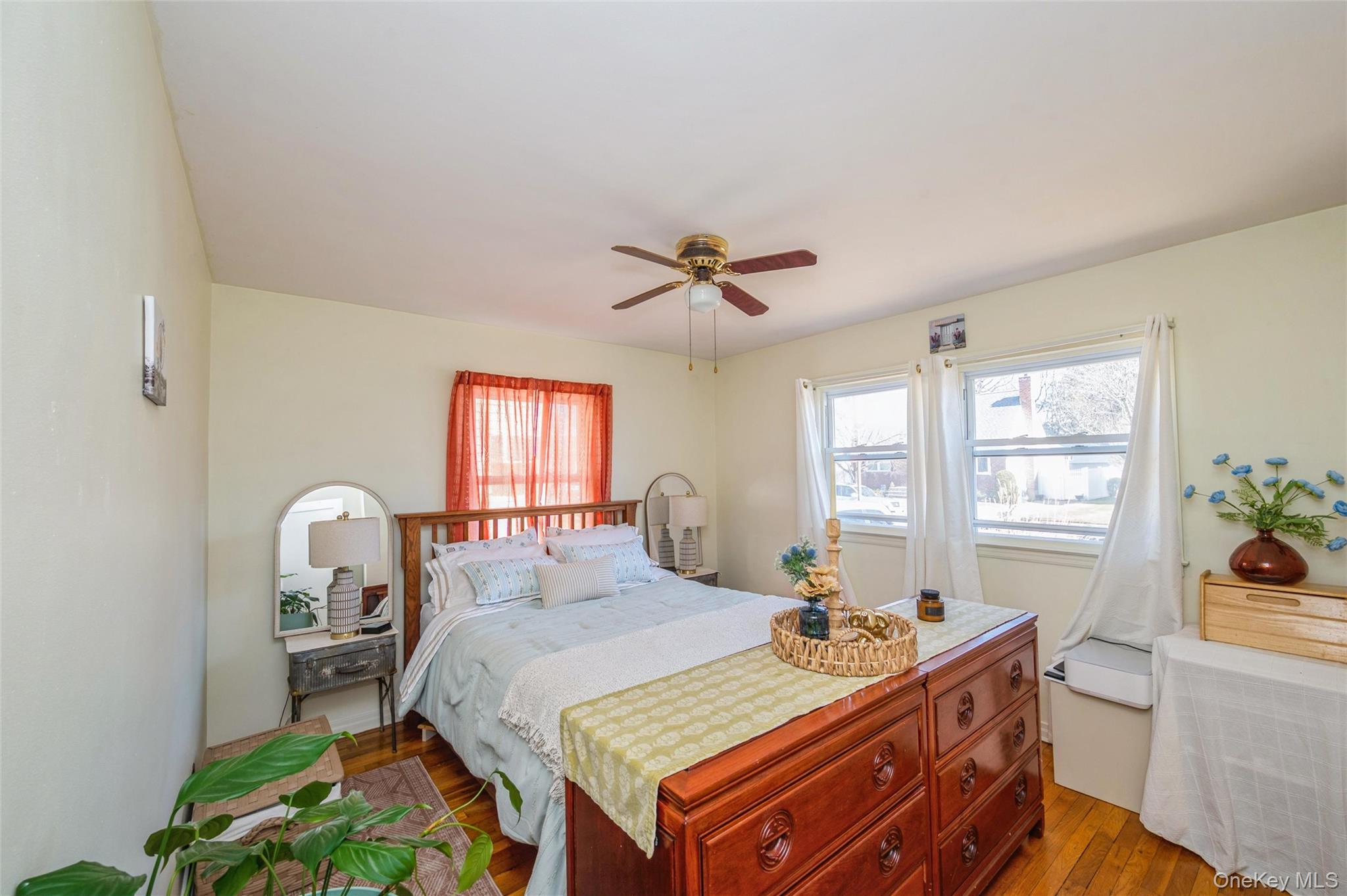 20 Iris Avenue, North Merrick, NY 11566