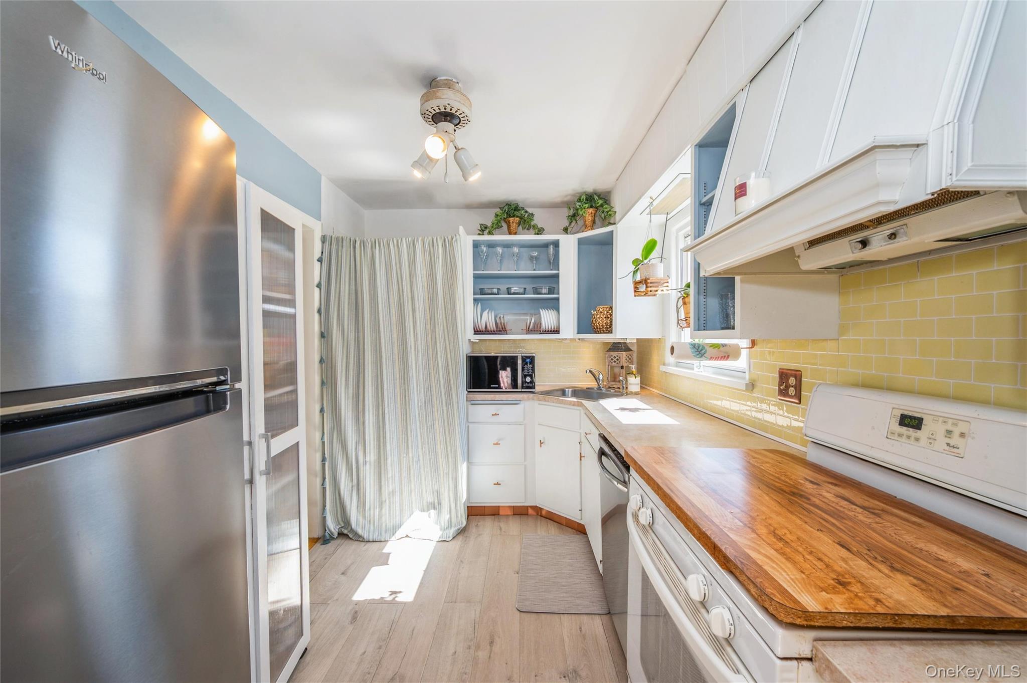 20 Iris Avenue, North Merrick, NY 11566