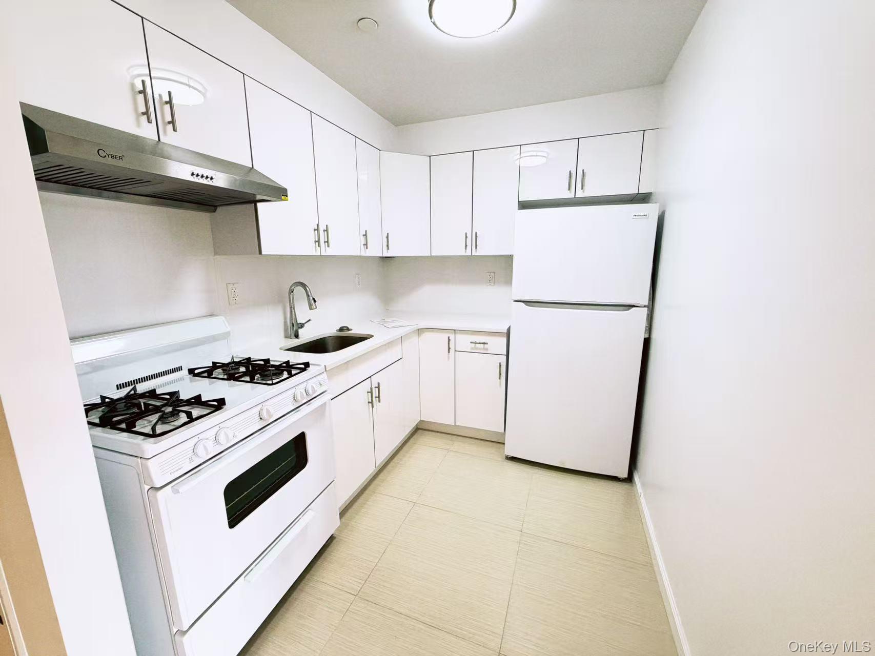 42-29 Parsons Boulevard # 3F, Flushing, NY 11355