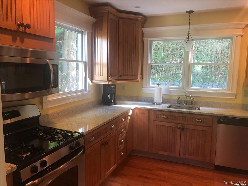 442 River Road, Nissequogue, NY 11780