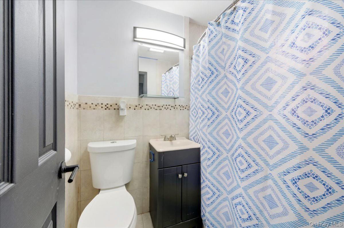 4423 Mundy Lane, Bronx, NY 10466