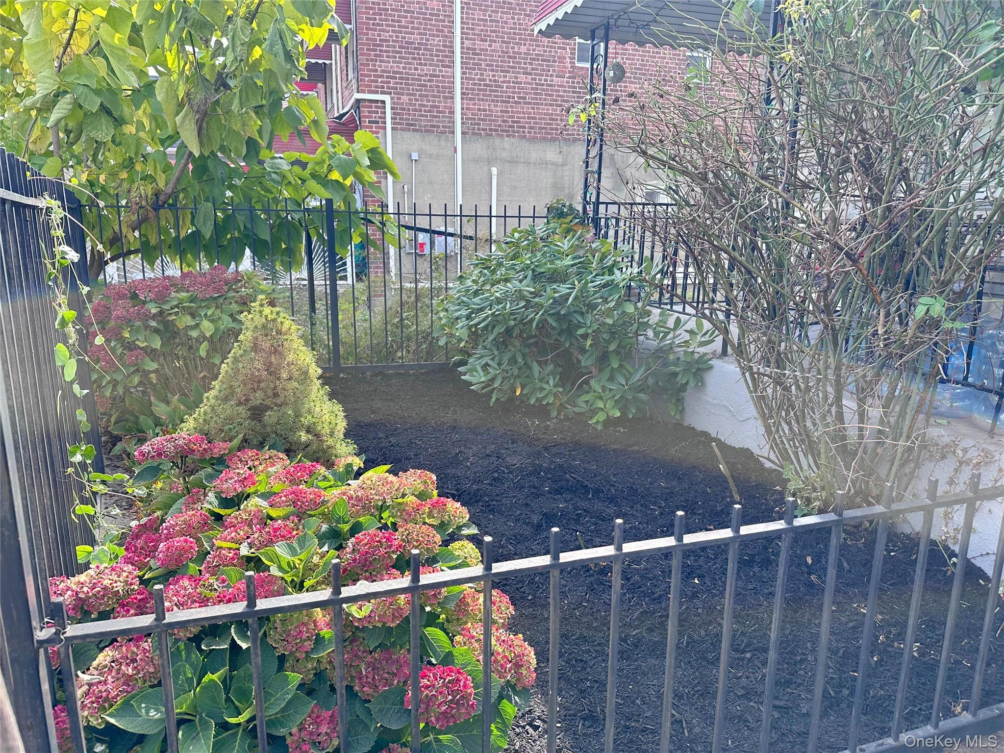 4423 Mundy Lane, Bronx, NY 10466