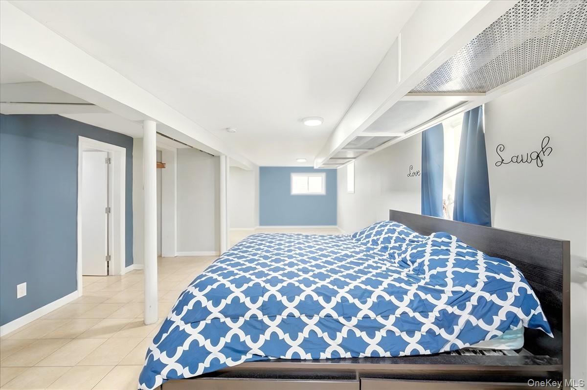 4423 Mundy Lane, Bronx, NY 10466