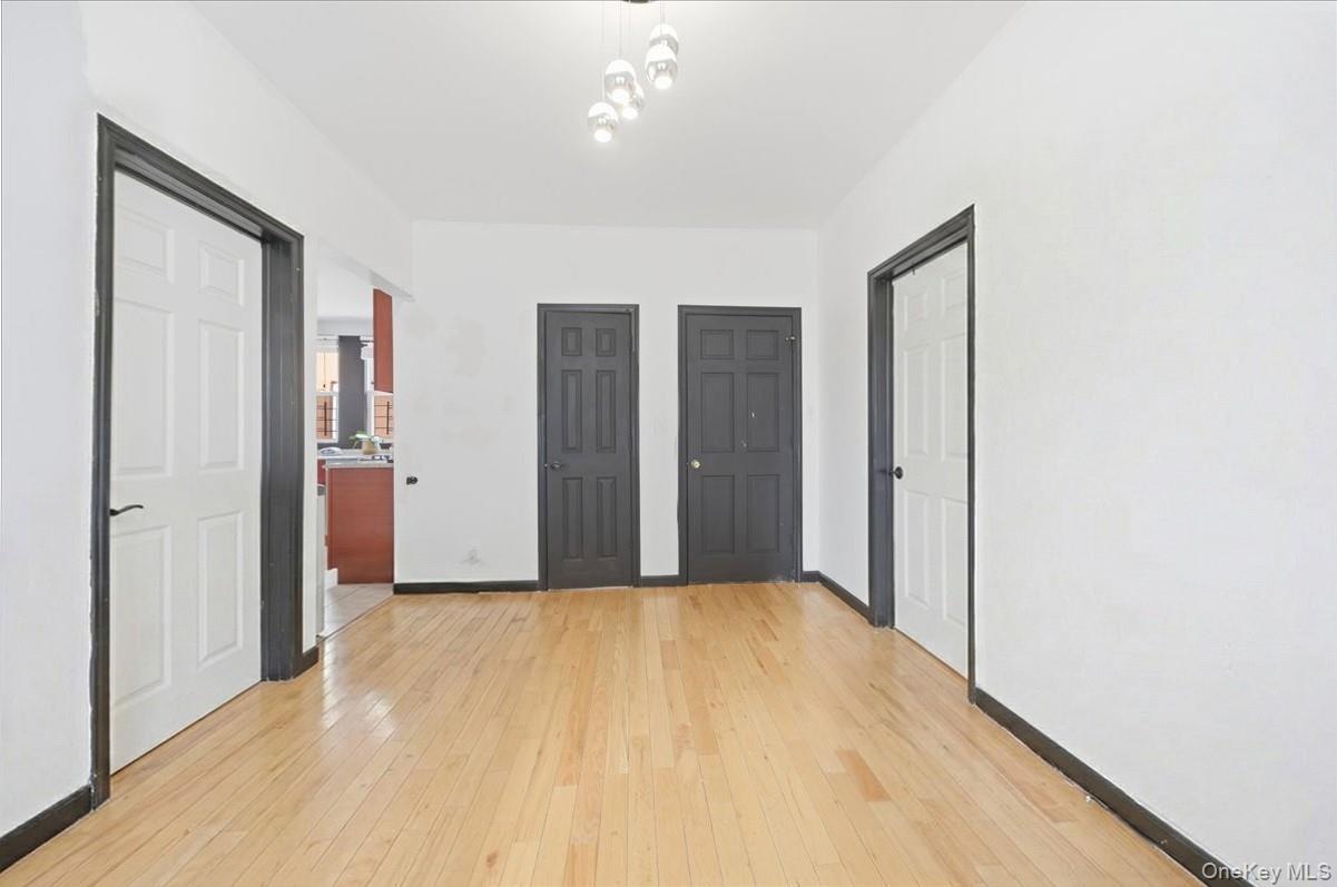 4423 Mundy Lane, Bronx, NY 10466