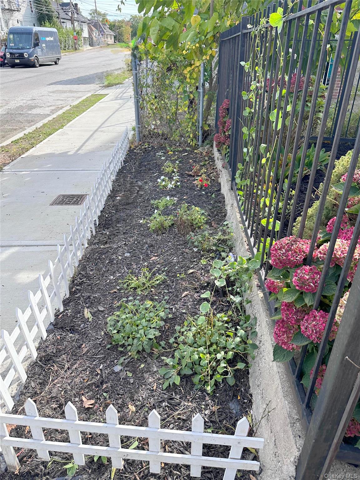 4423 Mundy Lane, Bronx, NY 10466