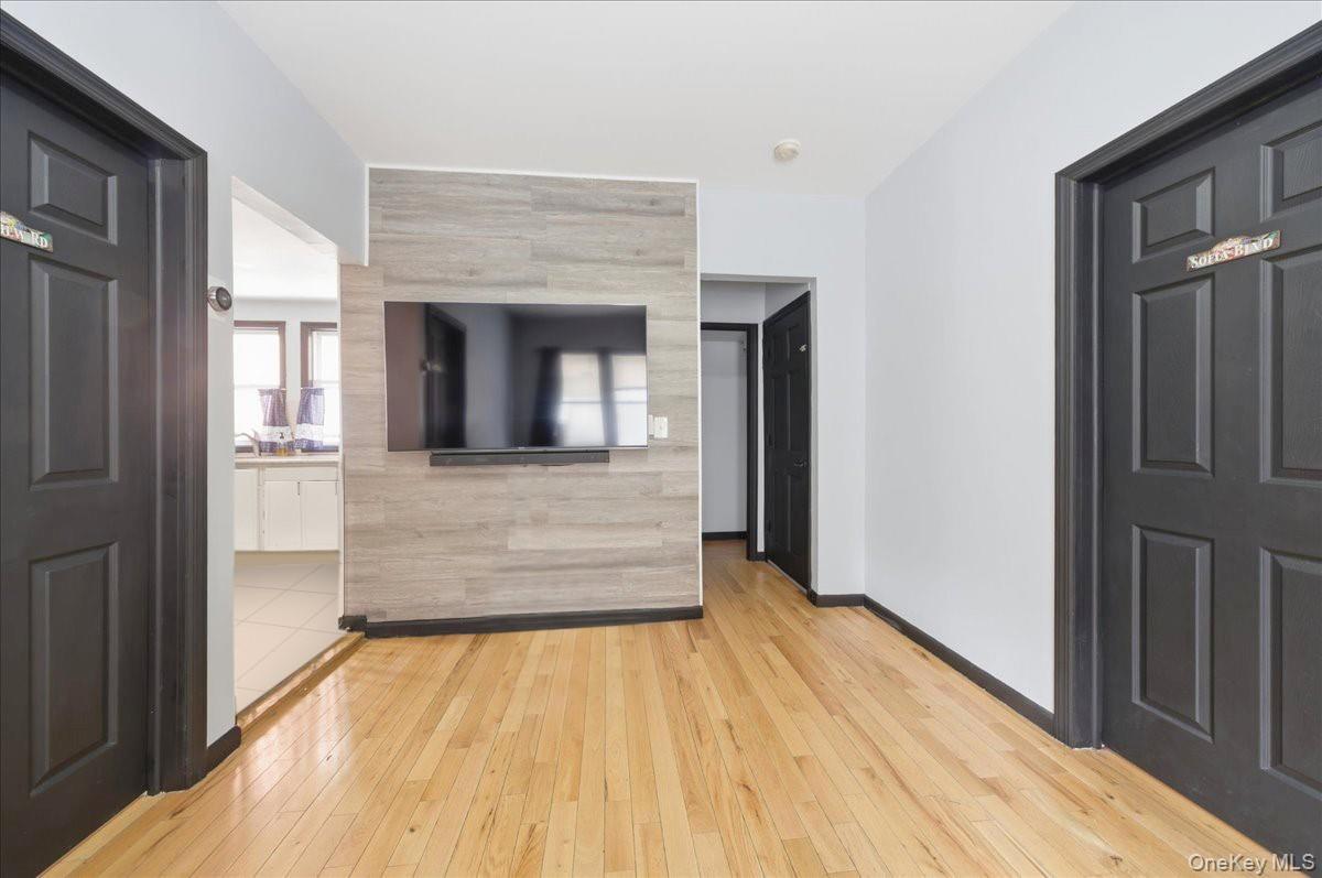 4423 Mundy Lane, Bronx, NY 10466