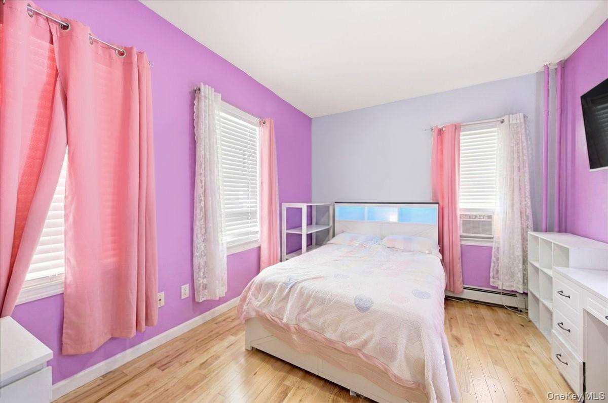 4423 Mundy Lane, Bronx, NY 10466