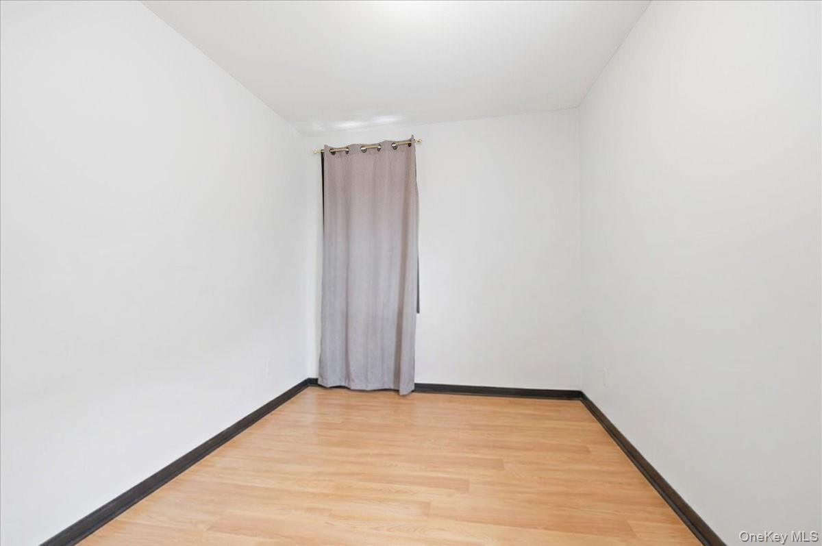 4423 Mundy Lane, Bronx, NY 10466