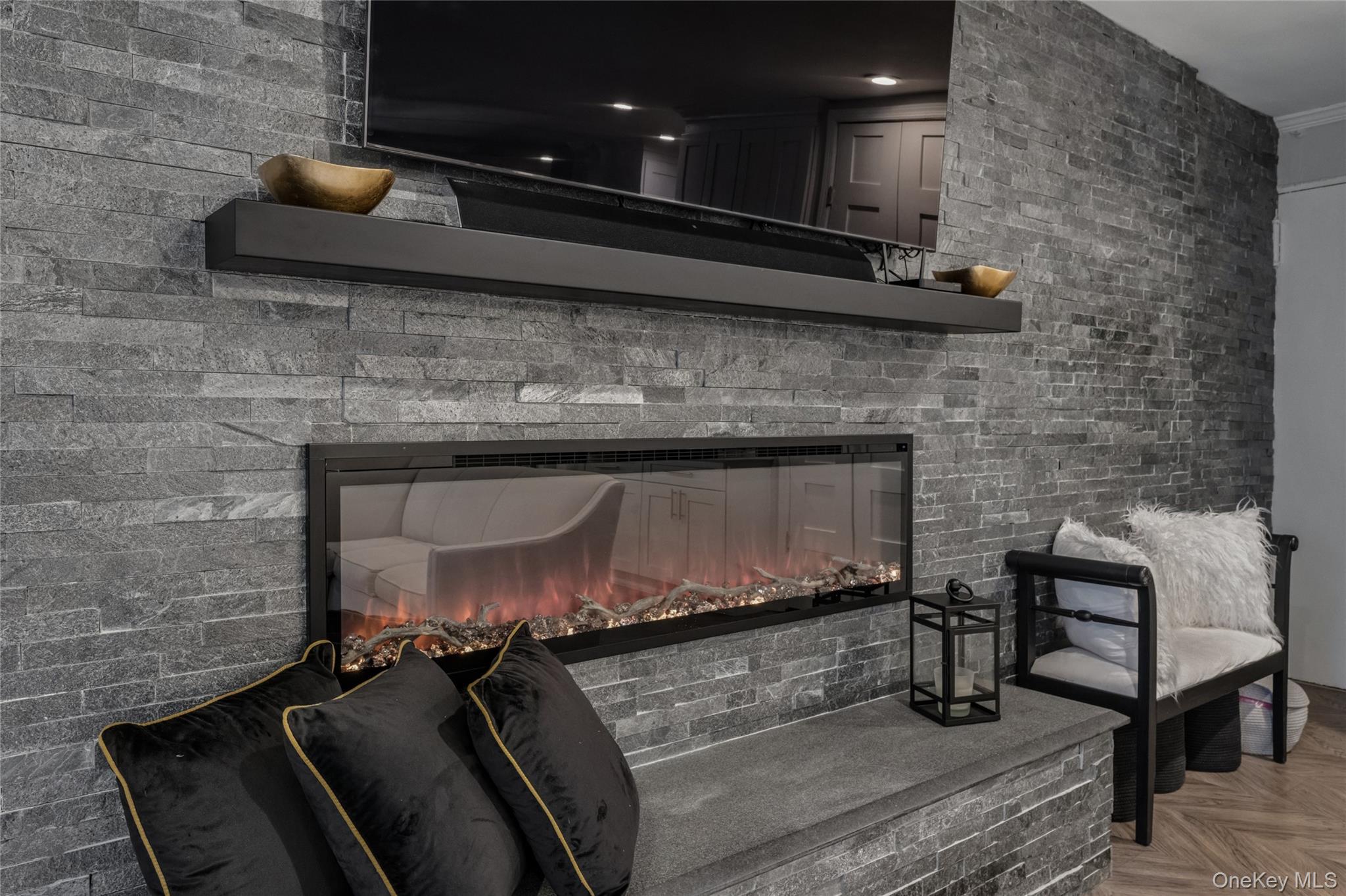 10-10 166th Street # 4A, Beechhurst, NY 11357