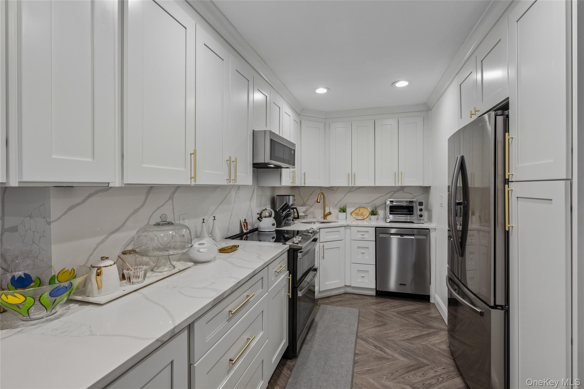 10-10 166th Street # 4A, Beechhurst, NY 11357