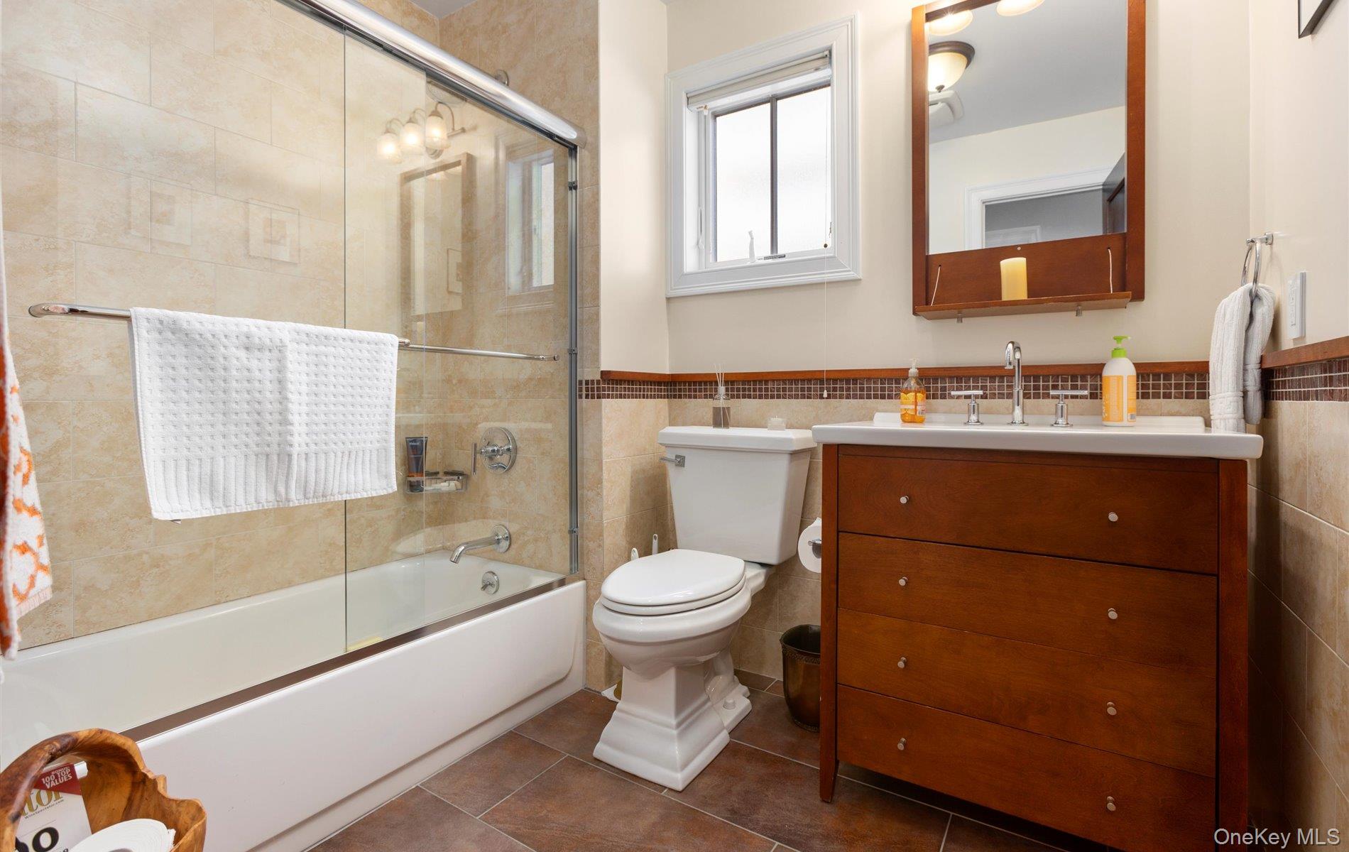 847 E Broadway, Long Beach, NY 11561