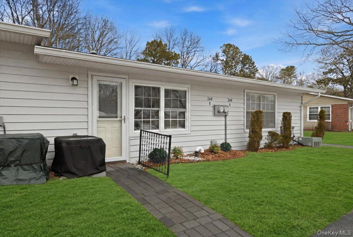260 Newcastle Court # B, Ridge, NY 11961
