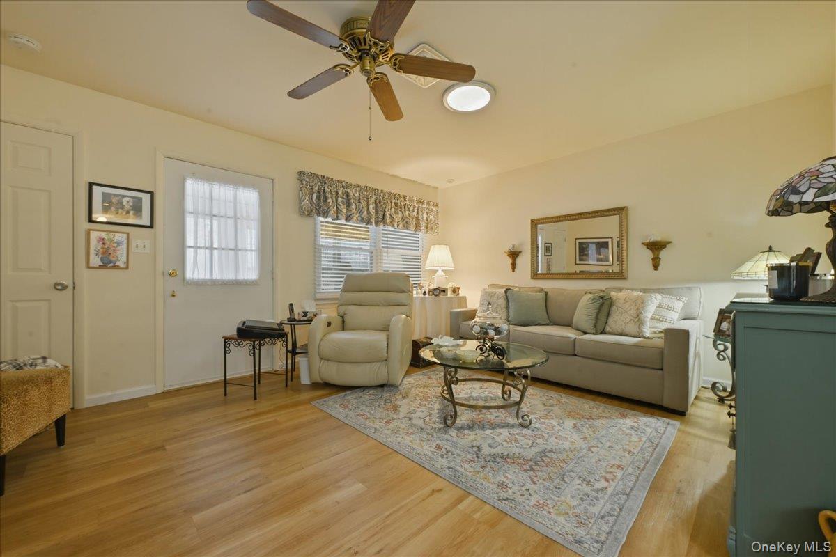 260 Newcastle Court # B, Ridge, NY 11961