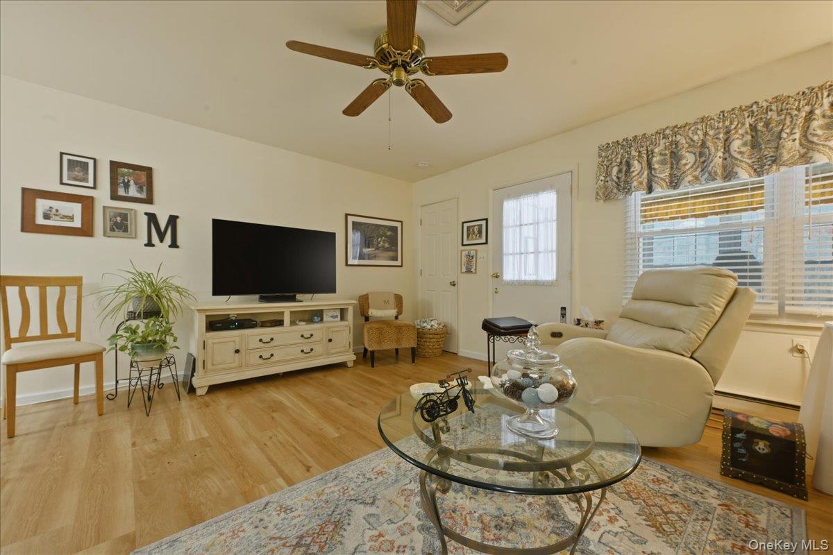 260 Newcastle Court # B, Ridge, NY 11961