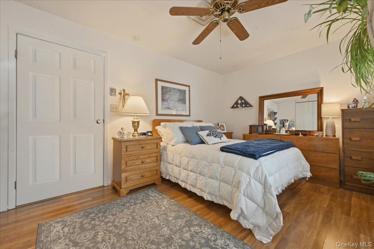 260 Newcastle Court # B, Ridge, NY 11961