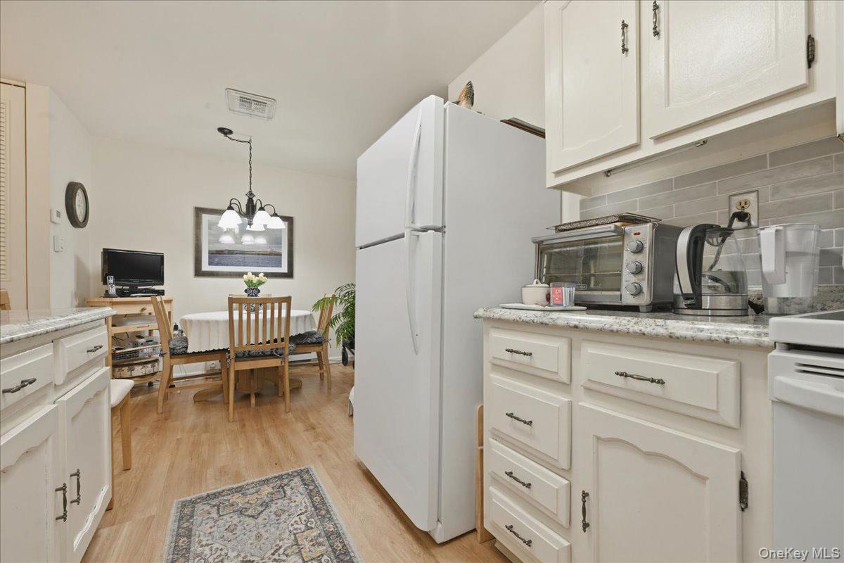 260 Newcastle Court # B, Ridge, NY 11961