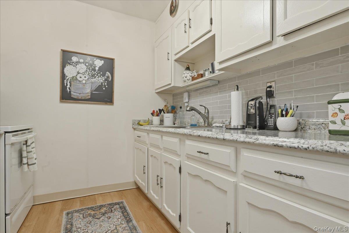 260 Newcastle Court # B, Ridge, NY 11961