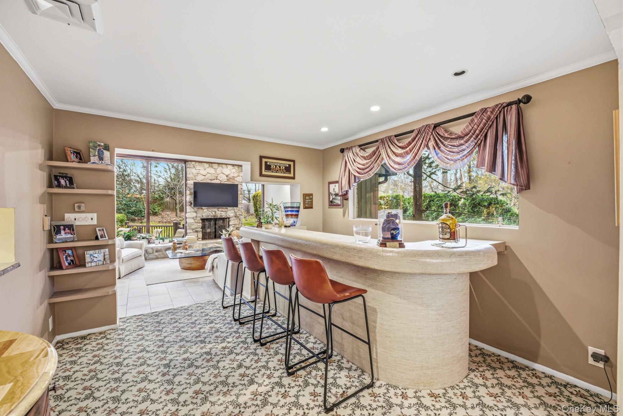 123 Robby Lane, Manhasset Hills, NY 11040