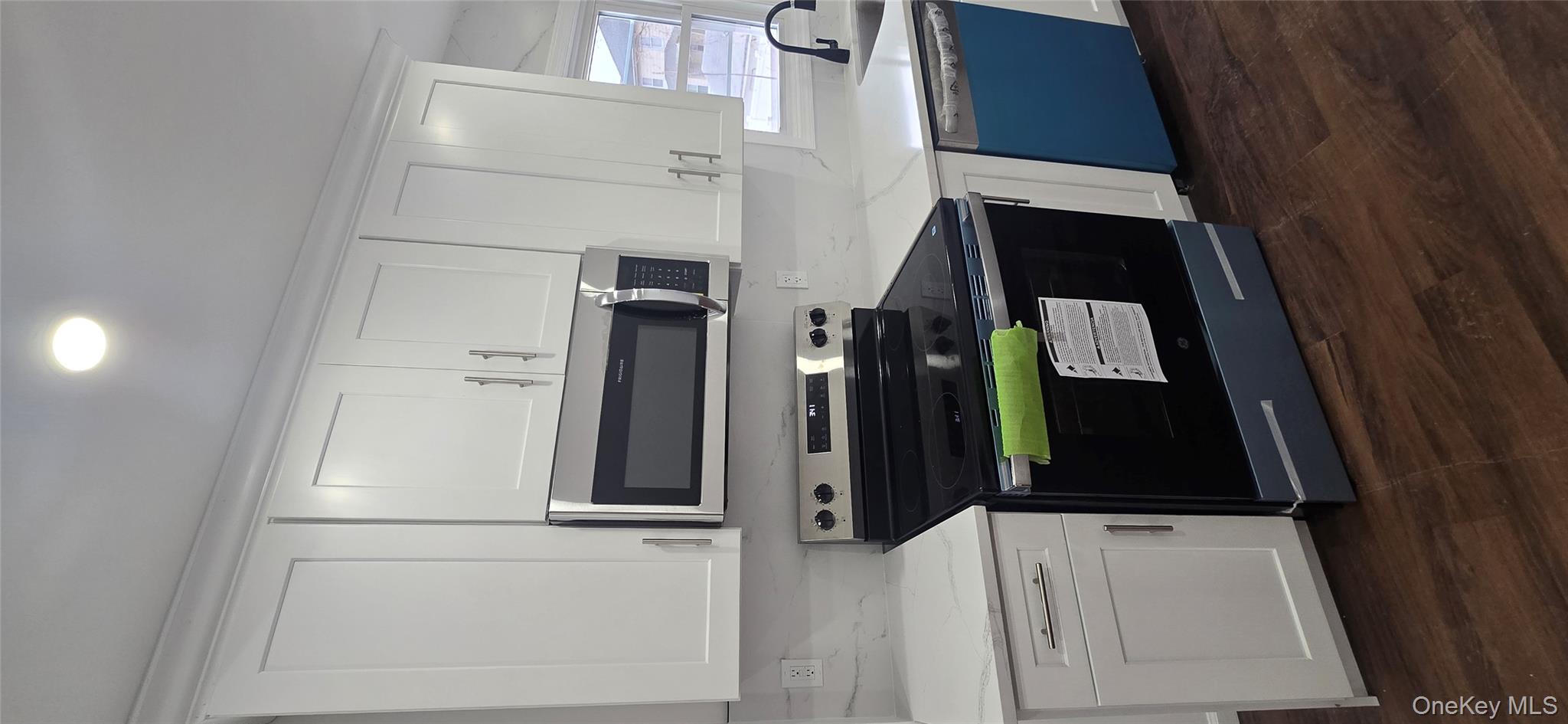 452 S 1st Avenue, Mount Vernon, NY 10550