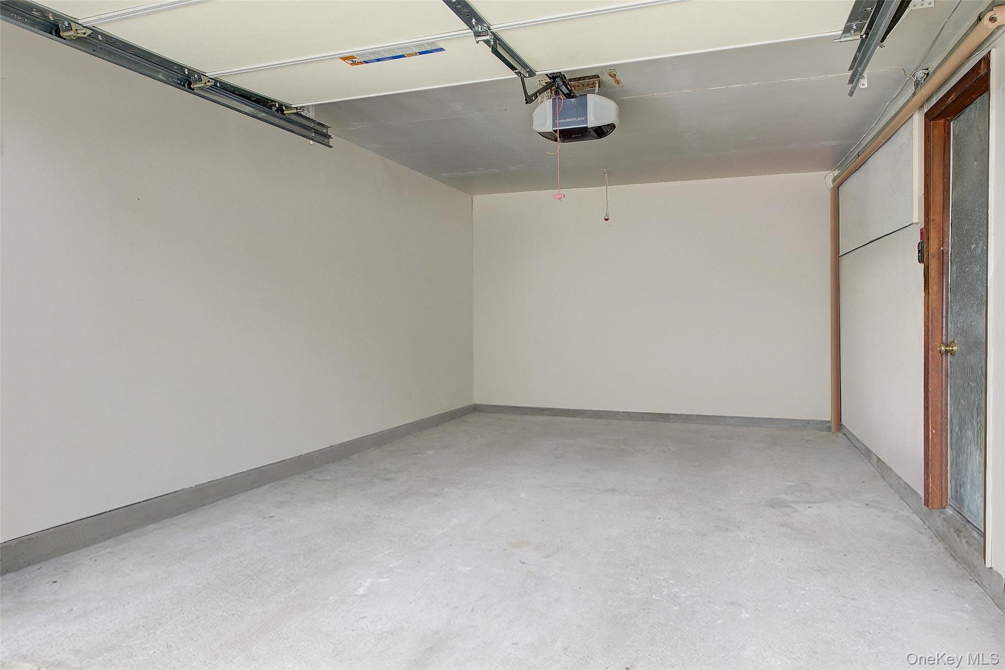 98 Union Place, Lynbrook, NY 11563