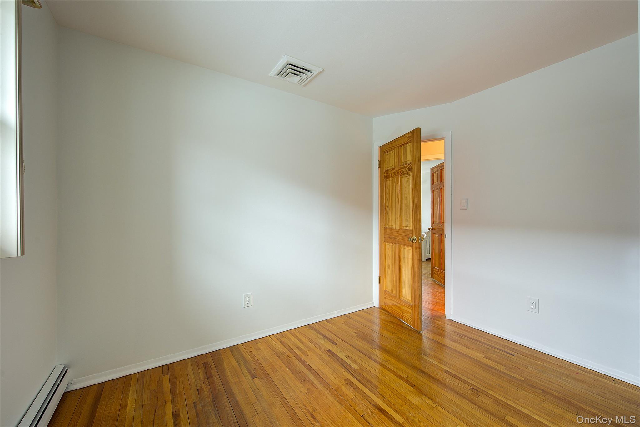 98 Union Place, Lynbrook, NY 11563