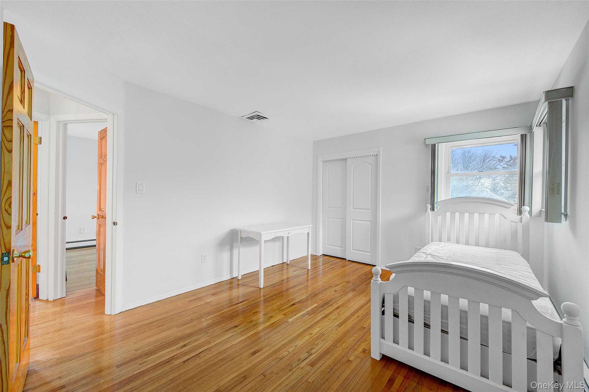 98 Union Place, Lynbrook, NY 11563