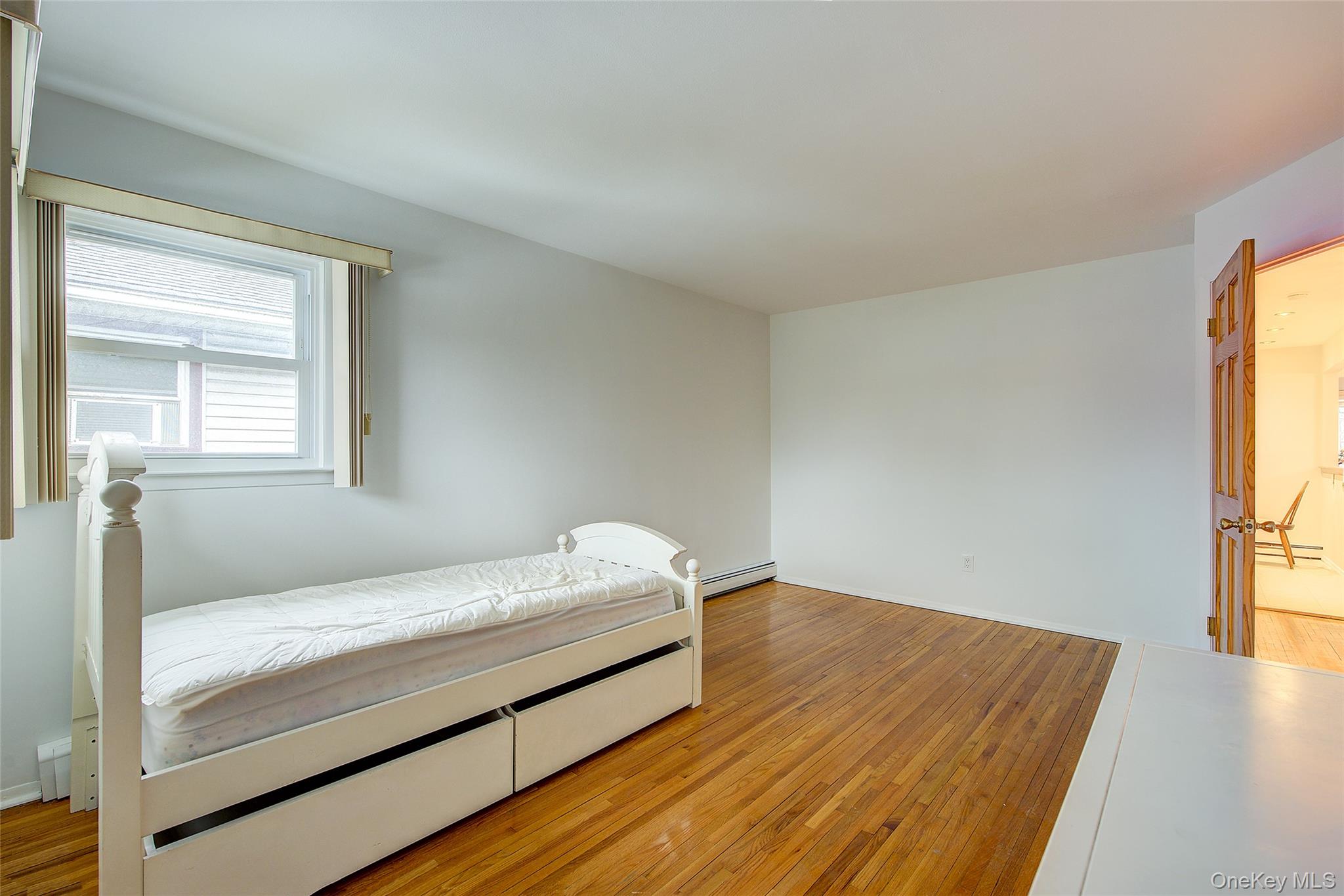 98 Union Place, Lynbrook, NY 11563