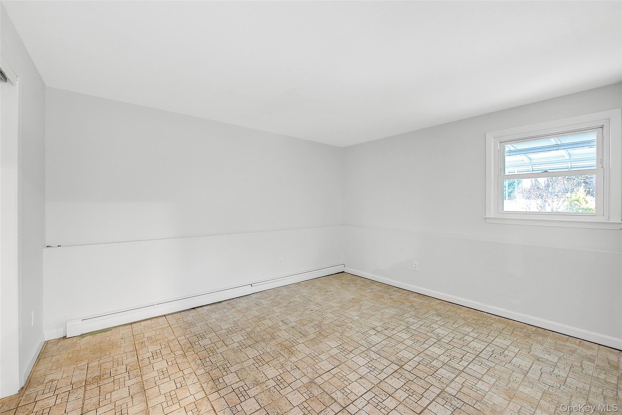 98 Union Place, Lynbrook, NY 11563