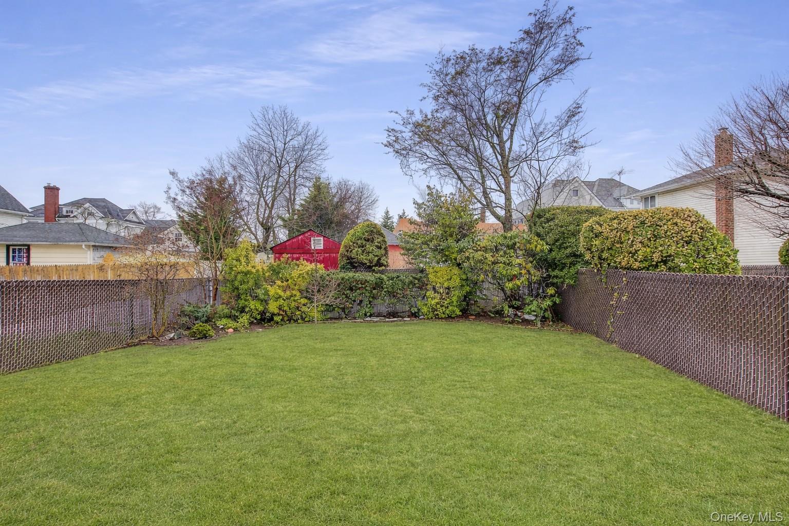 98 Union Place, Lynbrook, NY 11563