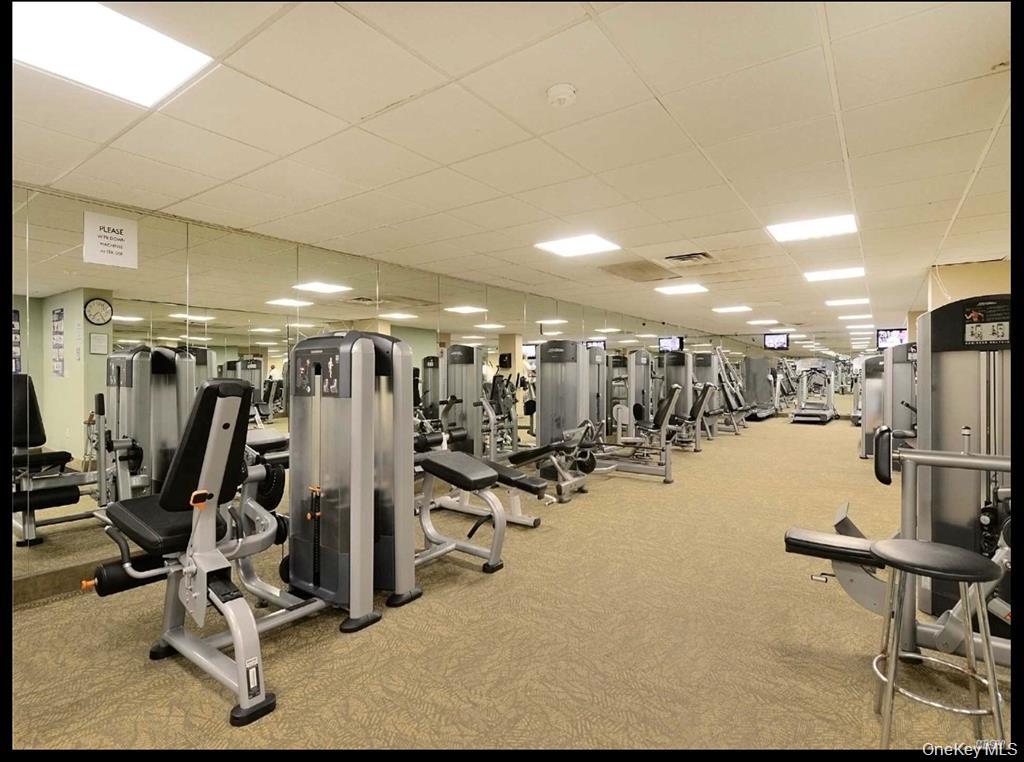 1 Bay Club Drive # 17D, Bayside, NY 11360