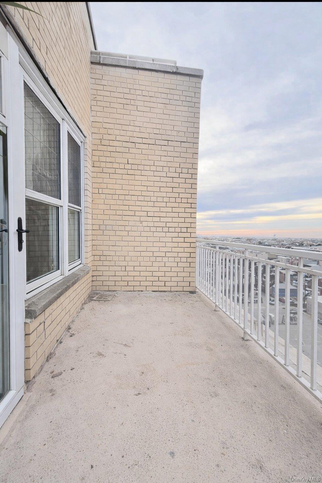 700 Shore Road # 7N, Long Beach, NY 11561