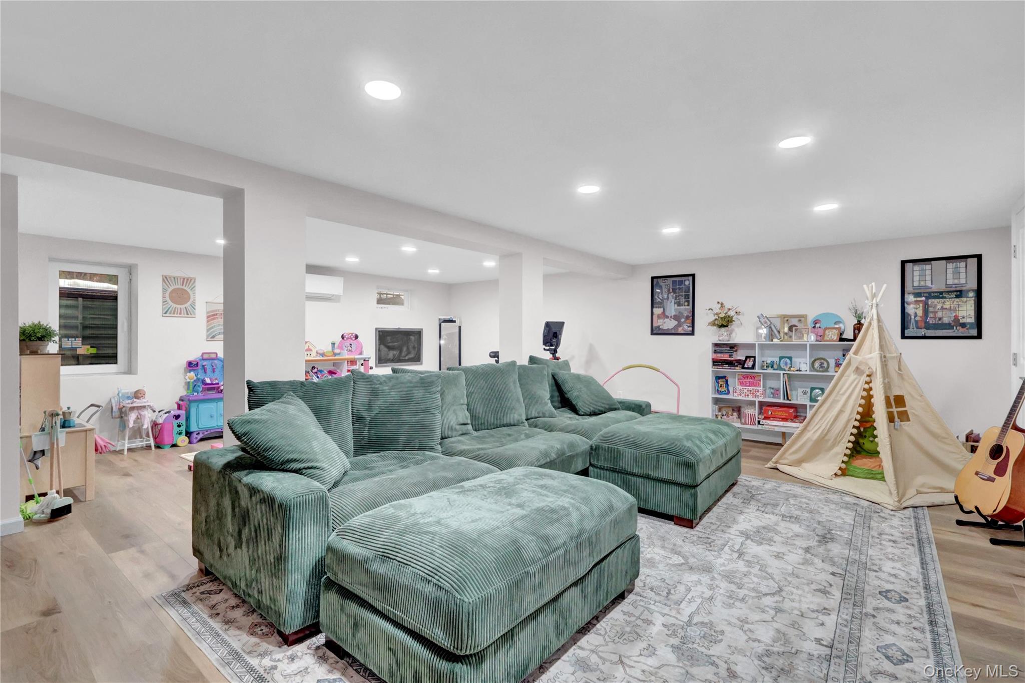 2642 Clovermere Road, Oceanside, NY 11572